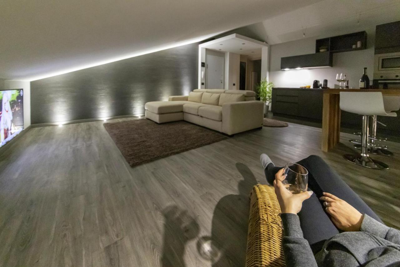 Panoramic Penthouse In The Historical Center Apartment Domodossola Exterior photo